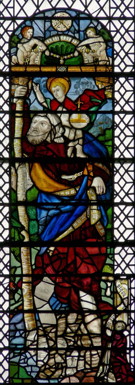 Vindu w36 som viser St Christopher - en hybridfigur av fransk C16 og engelsk C15 glass satt sammen i 1956 av English School