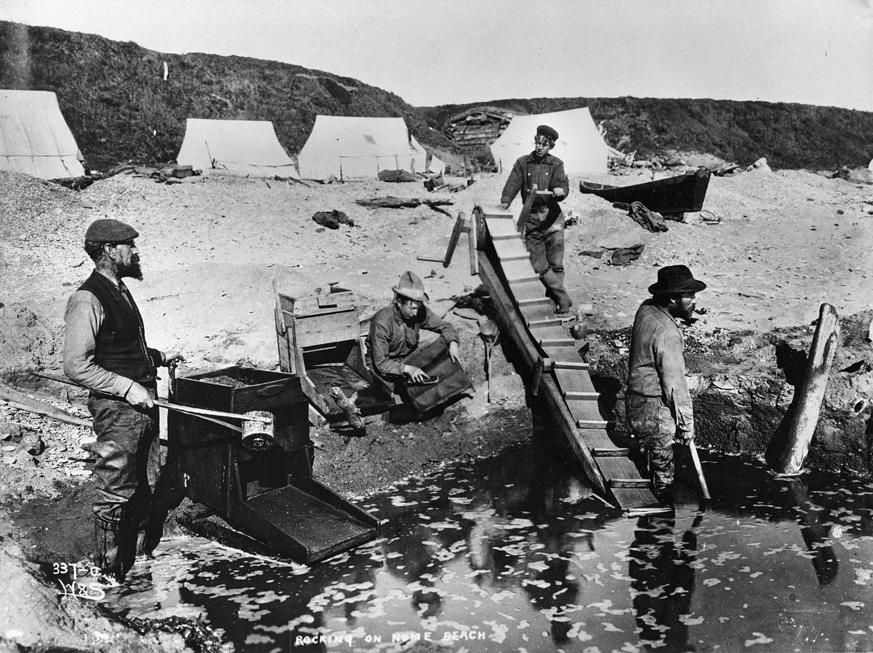 Rocking on Nome Beach, fra 
