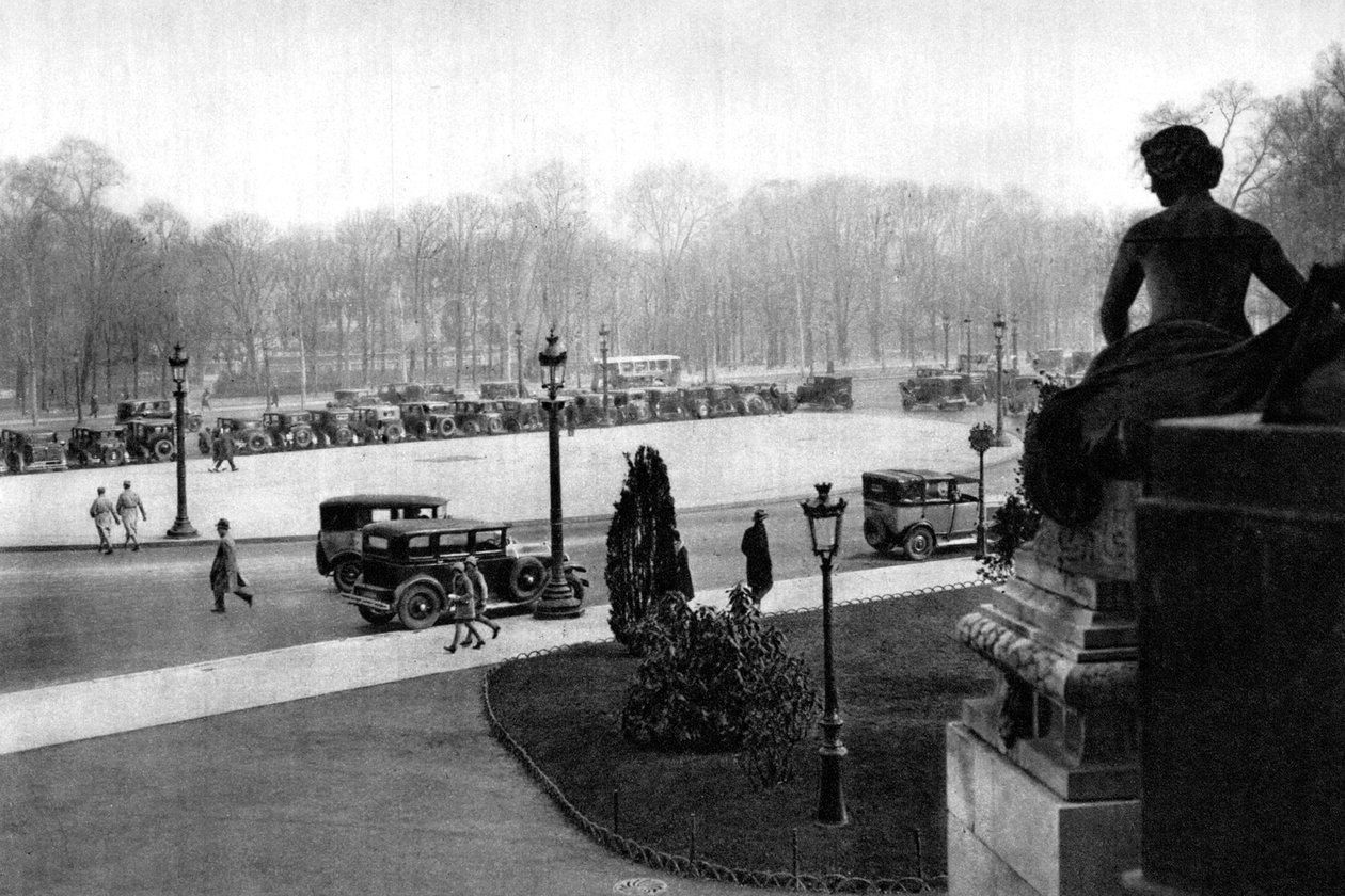 Rond Point og Georges Clemenceau Place, Paris, 1931. av Ernest Flammarion