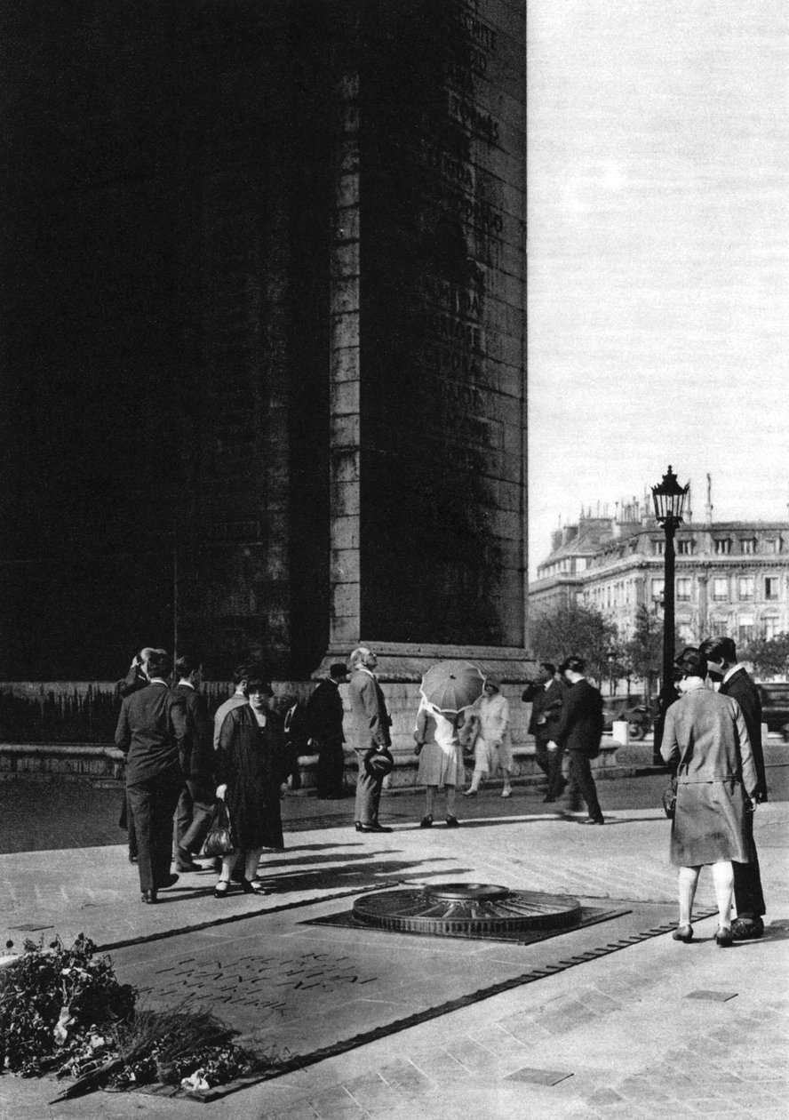 Graven til den ukjente soldaten, Paris, 1931. av Ernest Flammarion