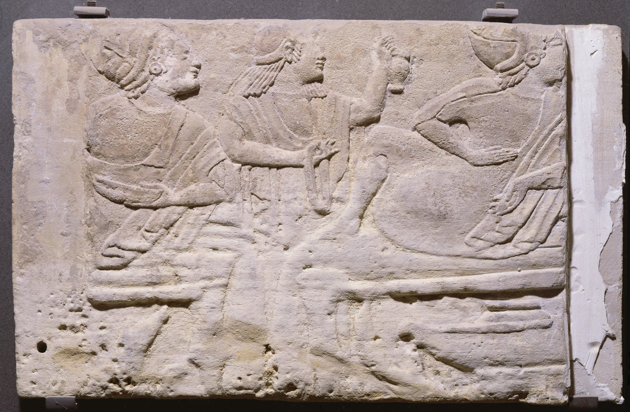 Cippi viser en bankett (kalkstein) av Etruscan