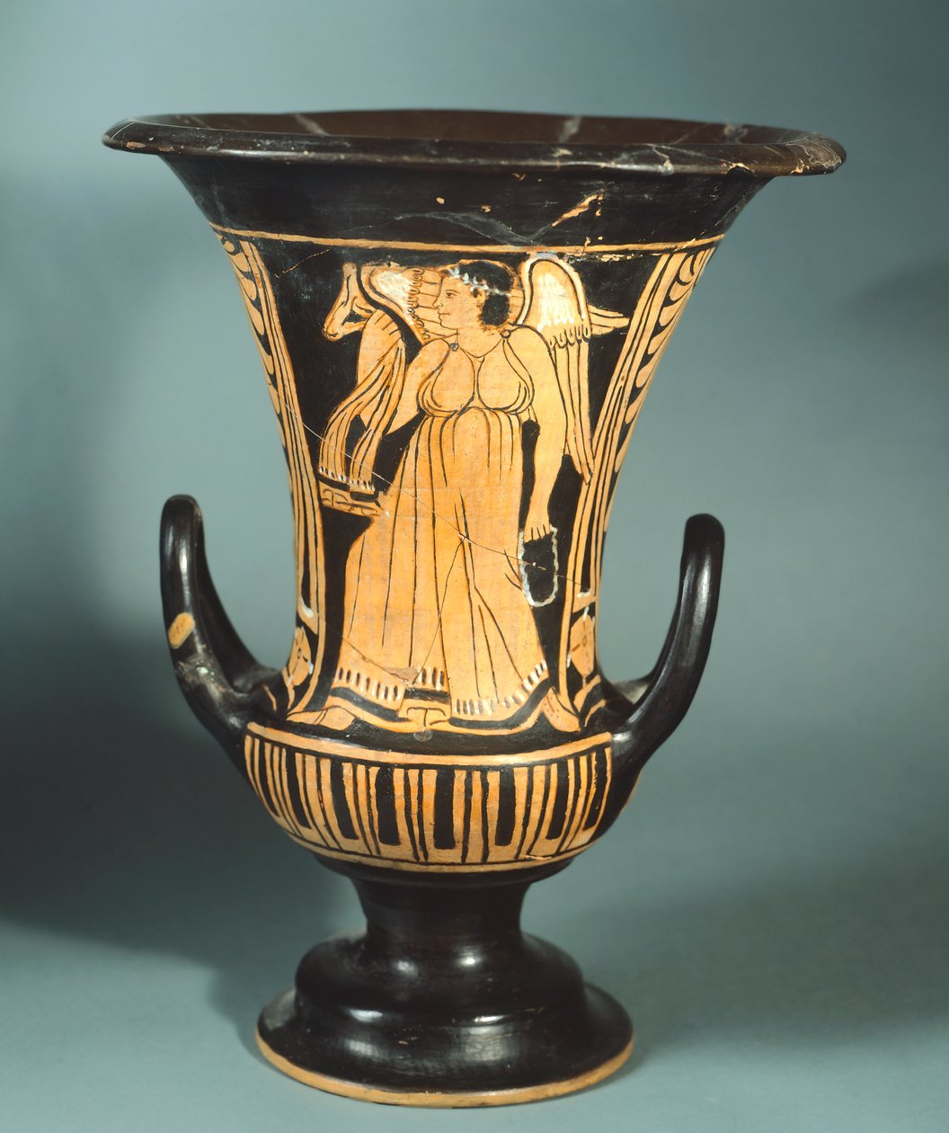Calyx-krater (stor vase) av Berkeley Painter som viser en bevinget ånd. Keramikk med rød figur. Etruskisk sivilisasjon, 4. århundre f.Kr. av Etruscan