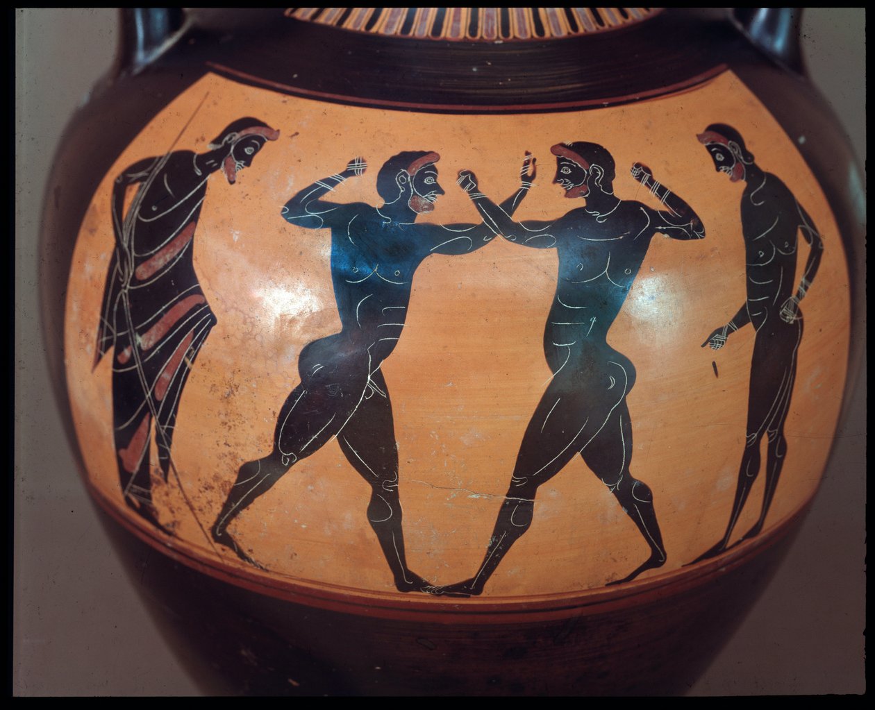 Etruskisk sivilisasjon: Terracotta amphora decoree d"une scene de pugilat, detalj 550-500 f.Kr. Fra Krigerens grav i Vulci, Italia av Etruscan