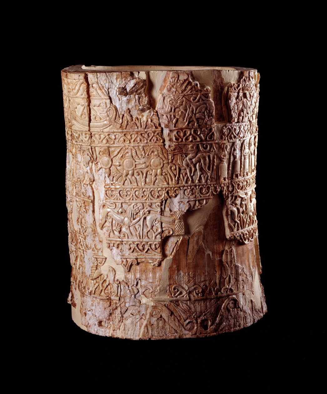 Etruskisk sivilisasjon: elfenben ciborium fra graven til Pania a Chiusi, Italia - 7. århundre f.Kr. av Etruscan