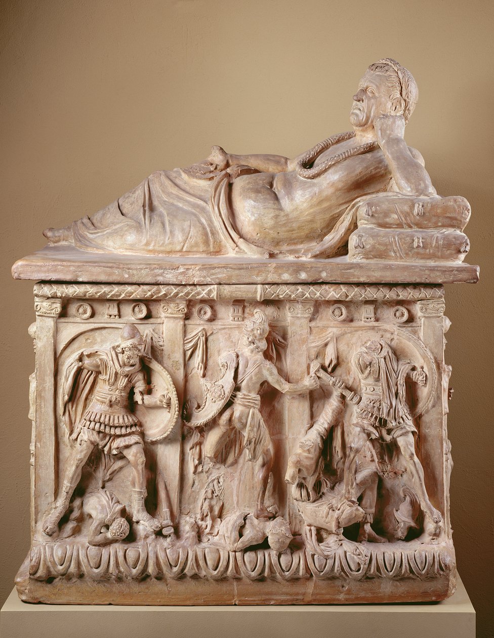 Cinerary Urne, 2. århundre f.Kr. (terrakotta med polykrom) av Etruscan Etruscan