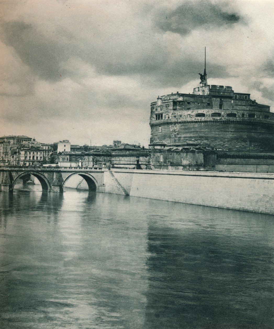 Castel Sant Angelo, Roma, Italia, 1927 av Eugen Poppel