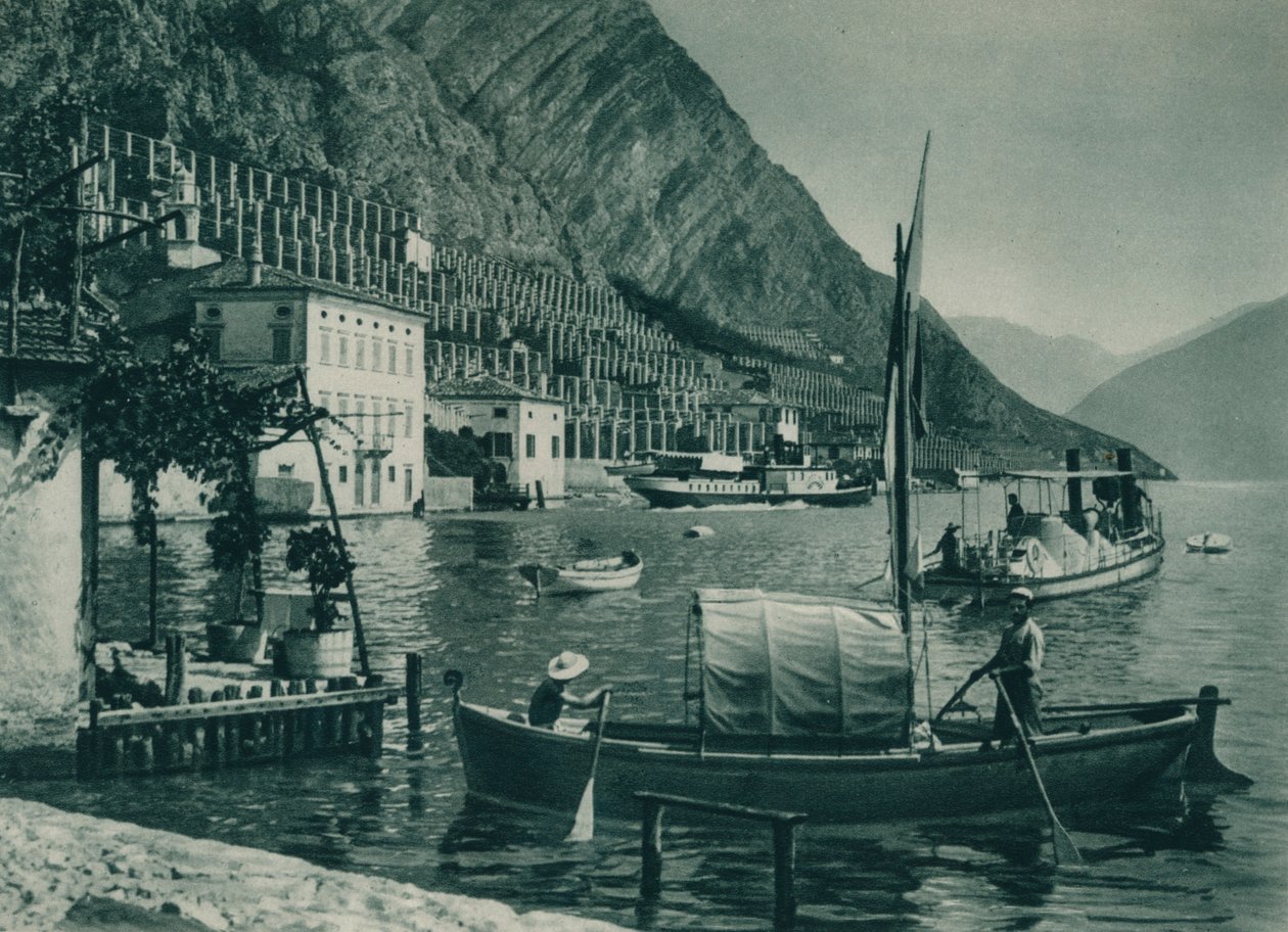 Havnen i Limone sul Garda, Italia, 1927 av Eugen Poppel