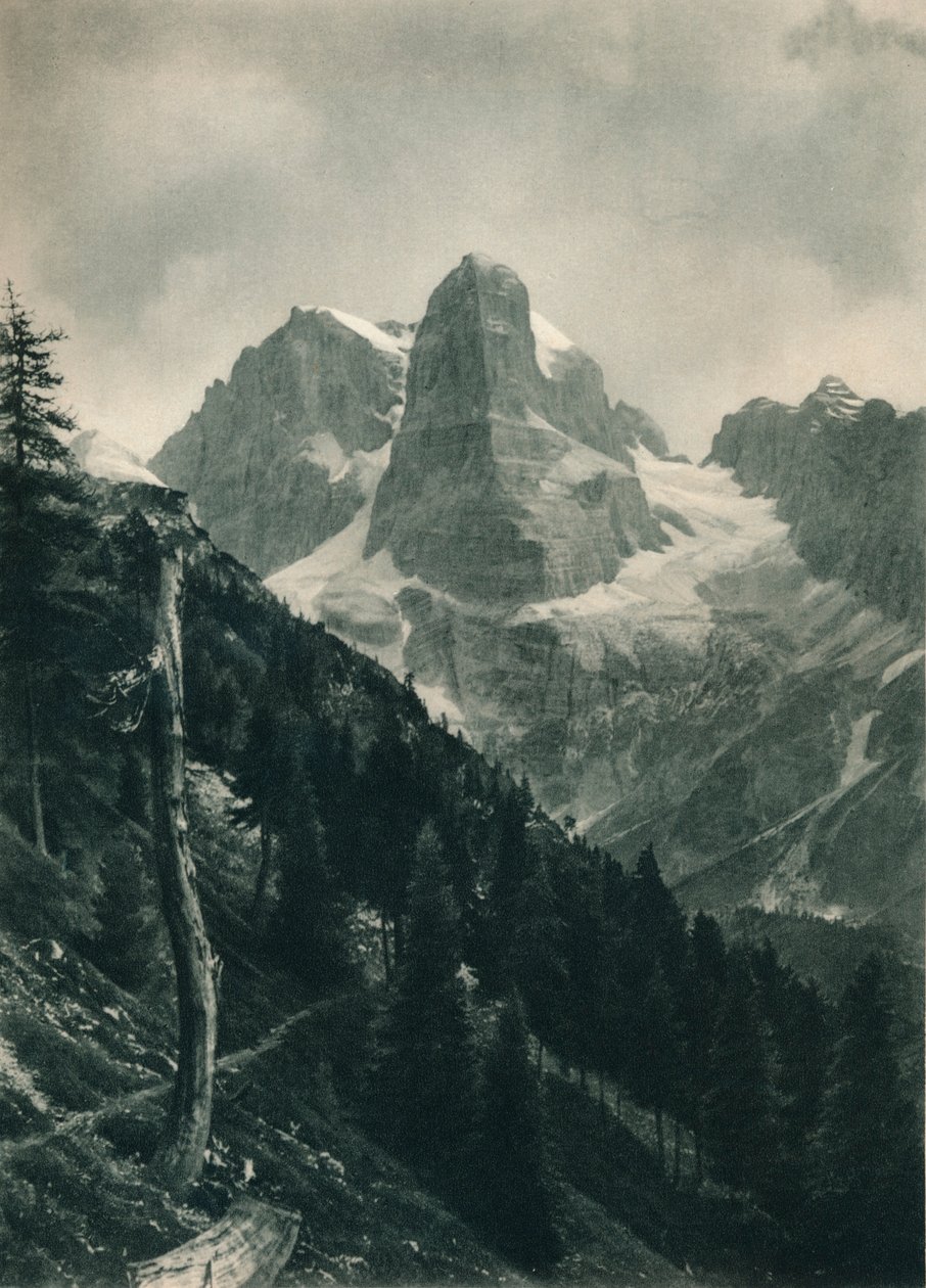 Utsikt over Brenta-gruppen, Madonna di Campiglio, Dolomittene, Italia, 1927 av Eugen Poppel