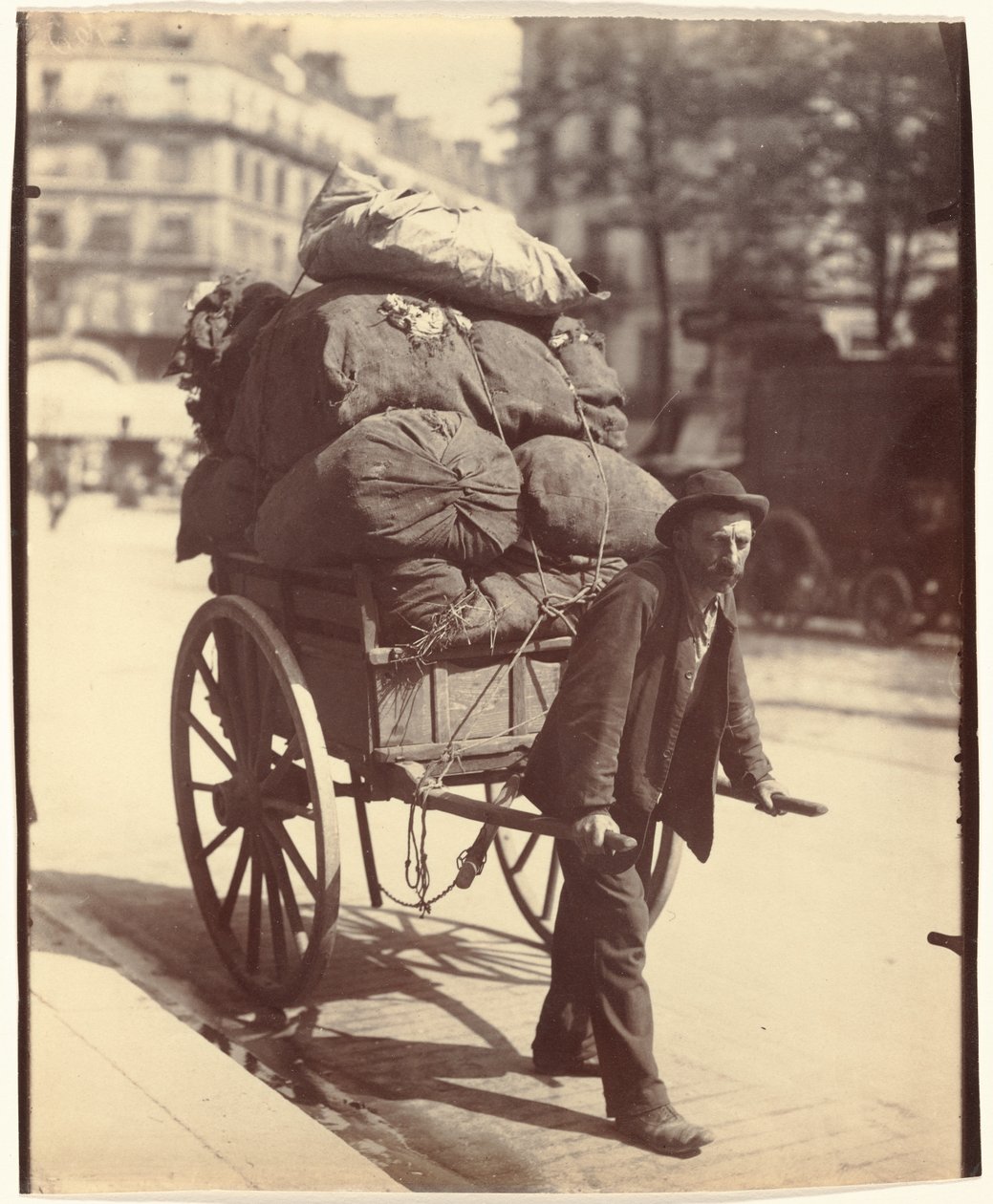 Chiffonier av Eugène Atget