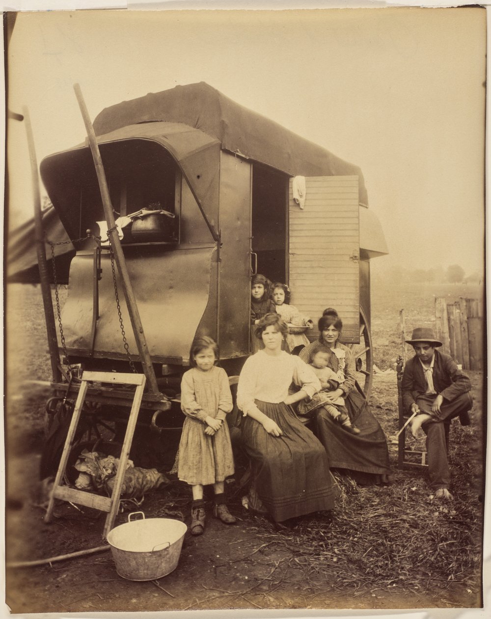 Italia-porten av Eugène Atget