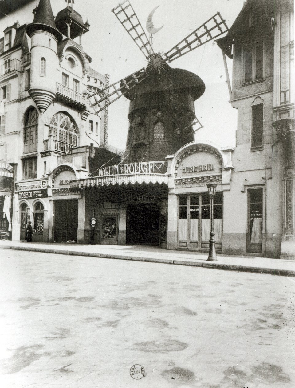 Moulin Rouge i Paris, 1921 av Eugène Atget