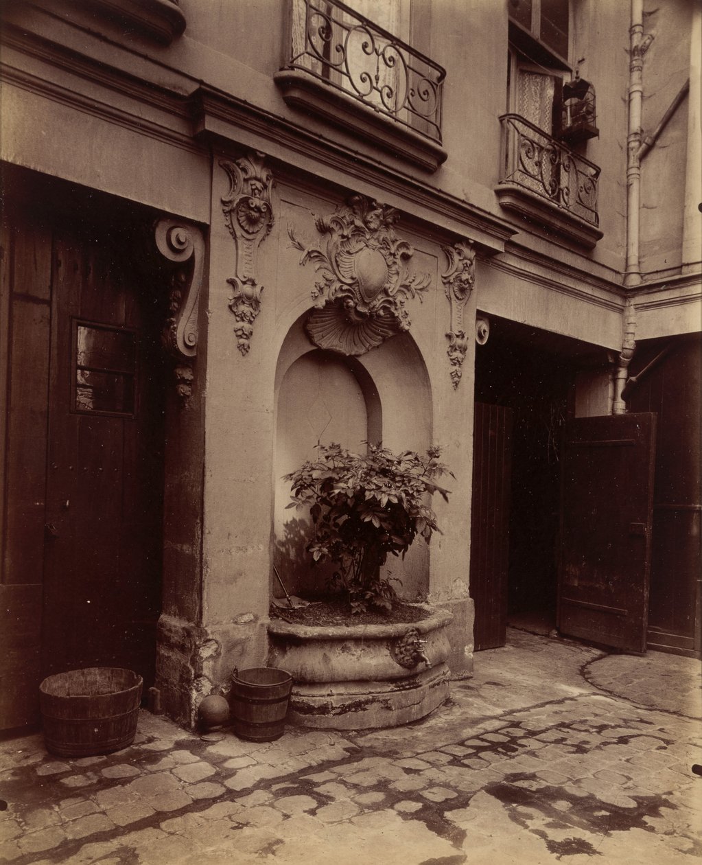 Tidligere Hotel of Parliamentarians, 3 Rue des Lions av Eugène Atget