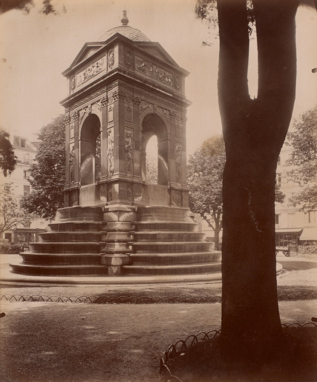 Fontaine des Innocents fra serien The Art of Old Paris av Eugène Atget