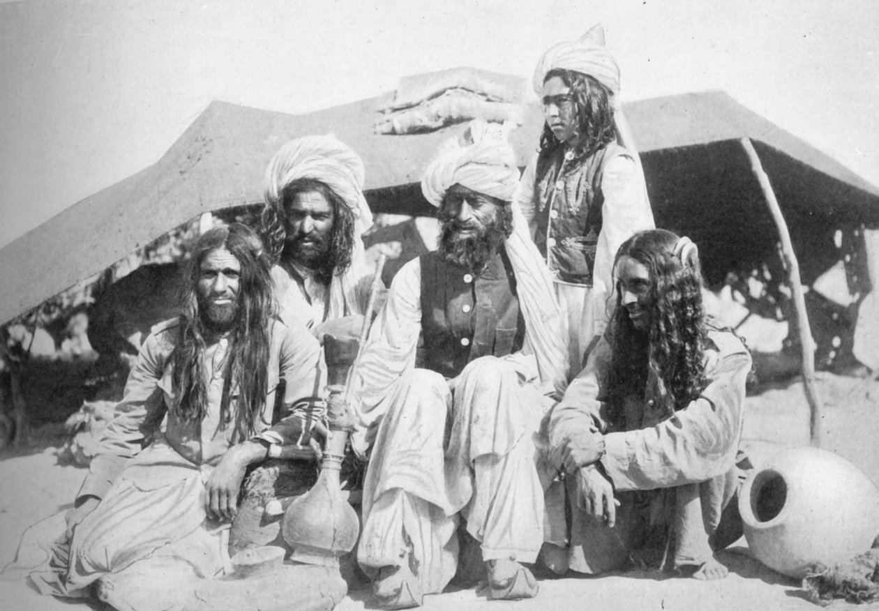 En gruppe Brahui fra Øst-Balochistan, 1902 av F. Bremner