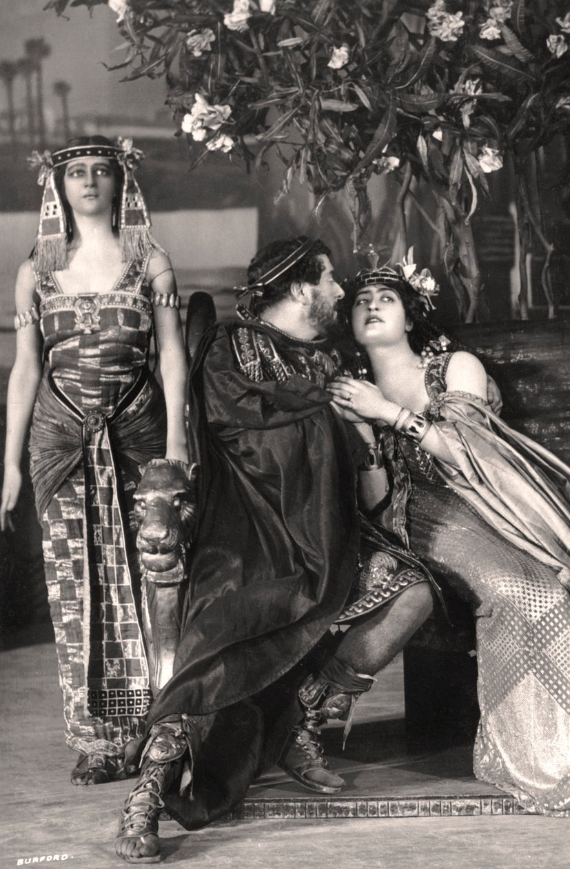 Herbert Beerbohm Tree, Constance Collier og Alice Crawford, engelske skuespillere, 1907. av F. W. Burford
