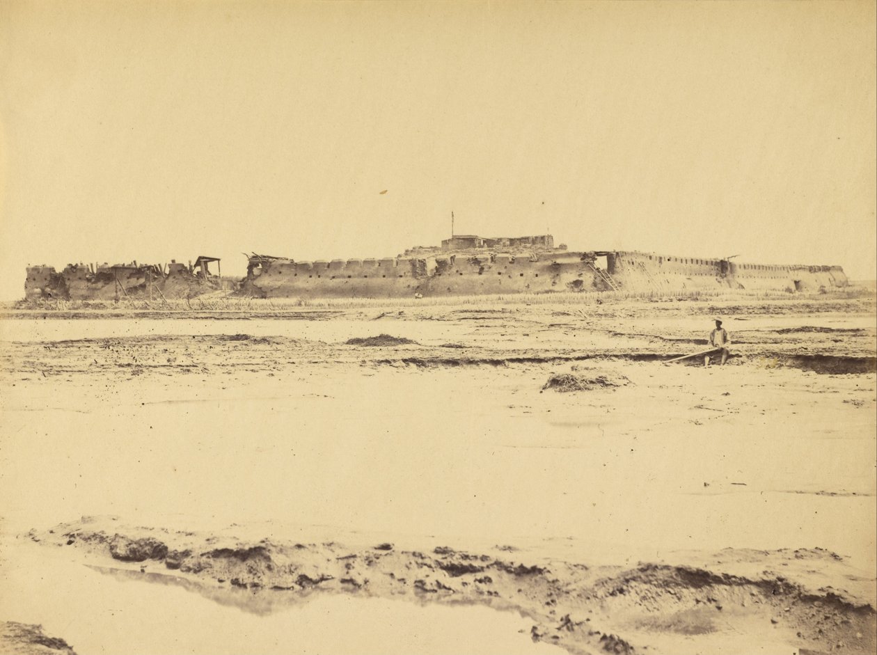 Eksteriør av North Fort Peiko-elven som viser den engelske og franske inngangen, 21. august 1860 av Felice Beato