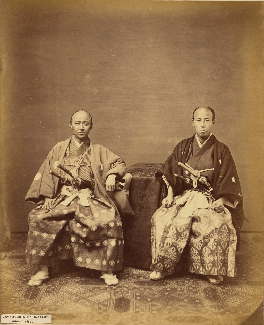[Japanske myndighetspersoner, Nagasaki] av Felice Beato