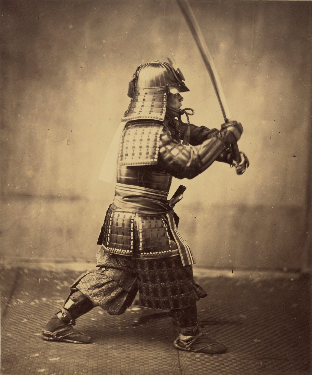 Japansk kriger i rustning, 1865-7 av Felice Beato