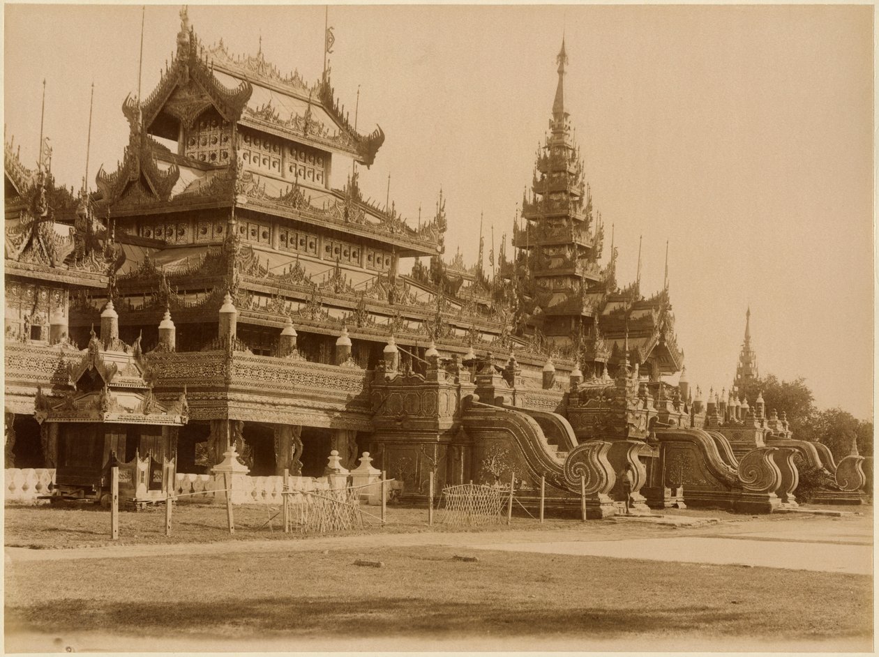Hman Kyaung eller glassklosteret, Burma, ca. 1890 (albumintrykk) av Felice Beato