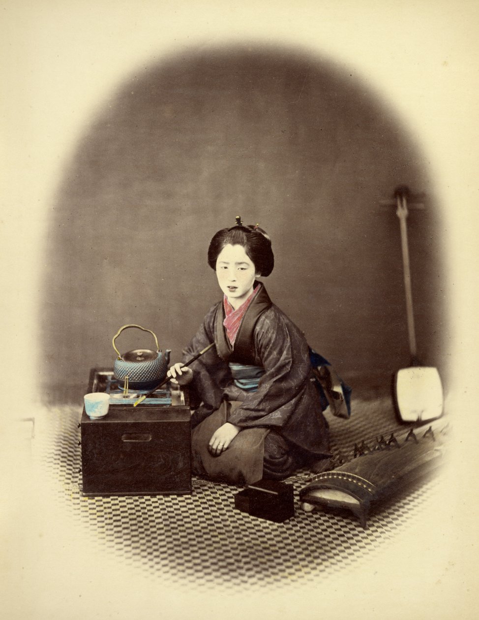 Ung dame med pipe av Felice Beato