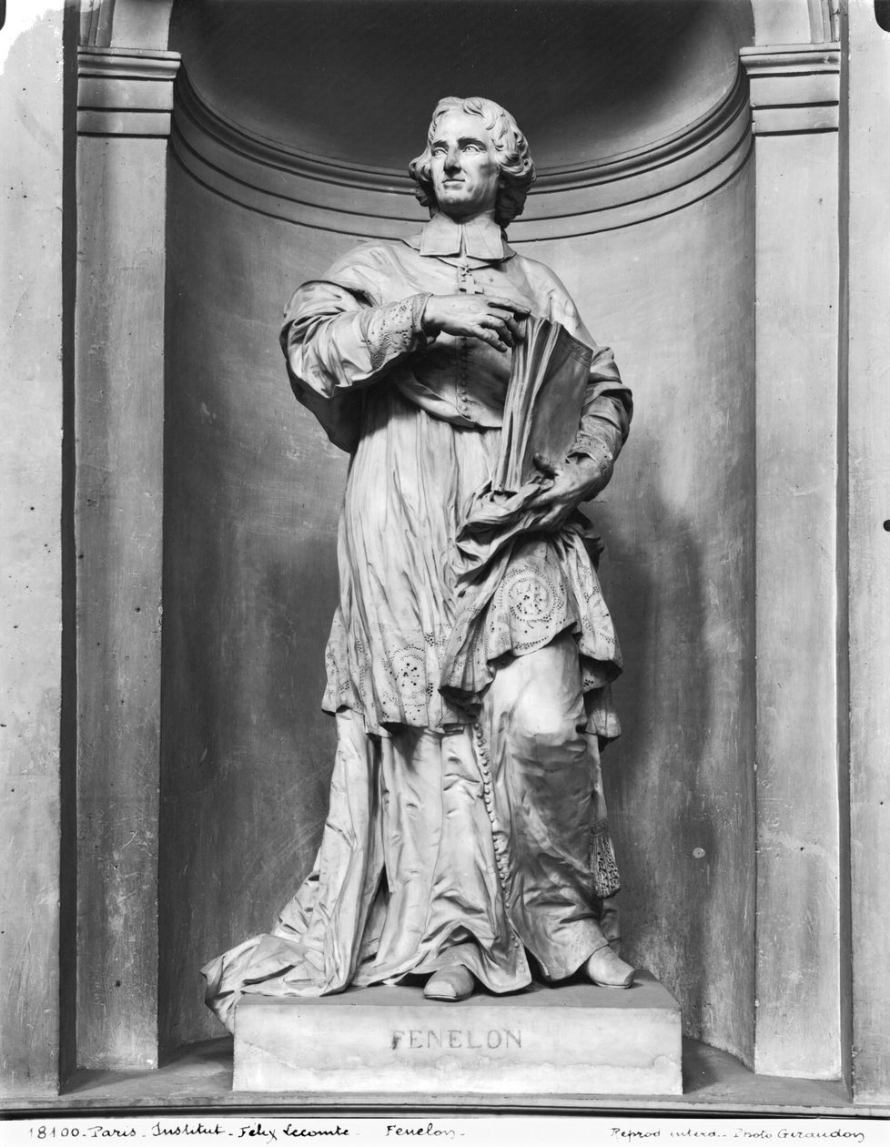 Francois de Salignac de La Mothe-Fenelon (1651-1715) 1777 (marmor) (bw-bilde) av Felix Lecomte