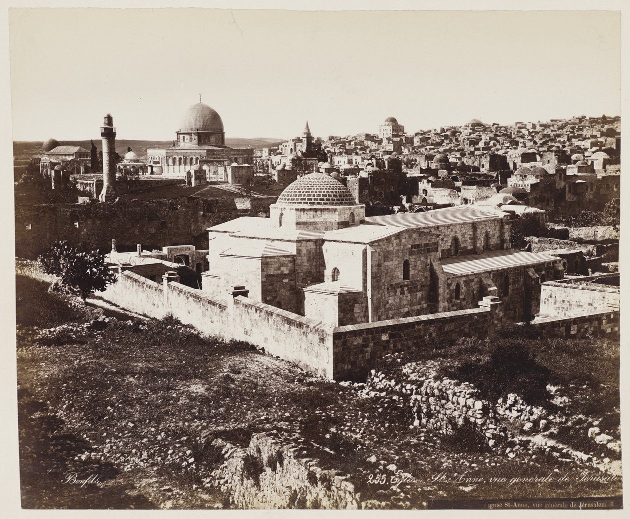 St. Anne-kirken, oversikt over Jerusalem #255 av Félix Bonfils