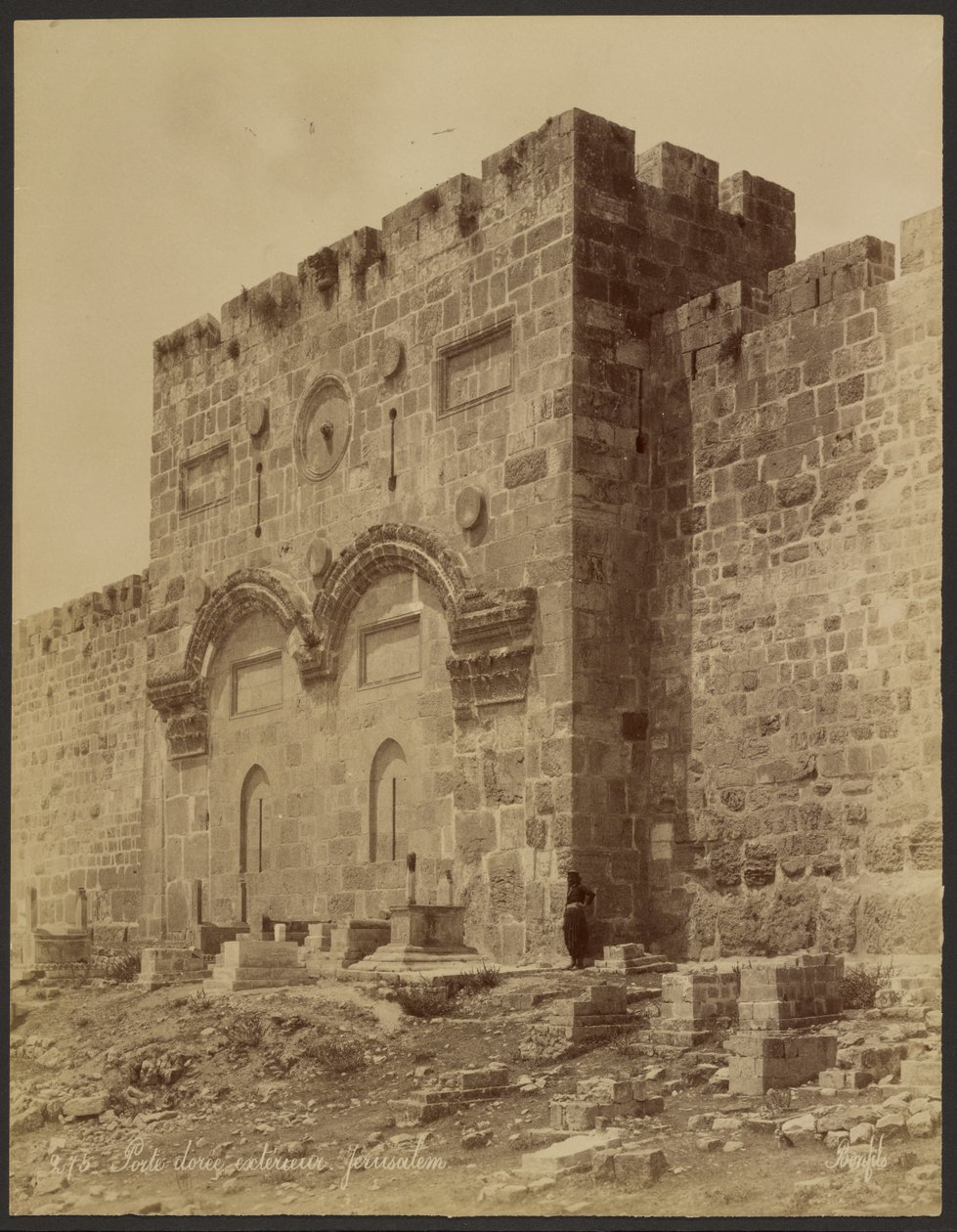 Utvendig gyllen dør: Jerusalem av Félix Bonfils