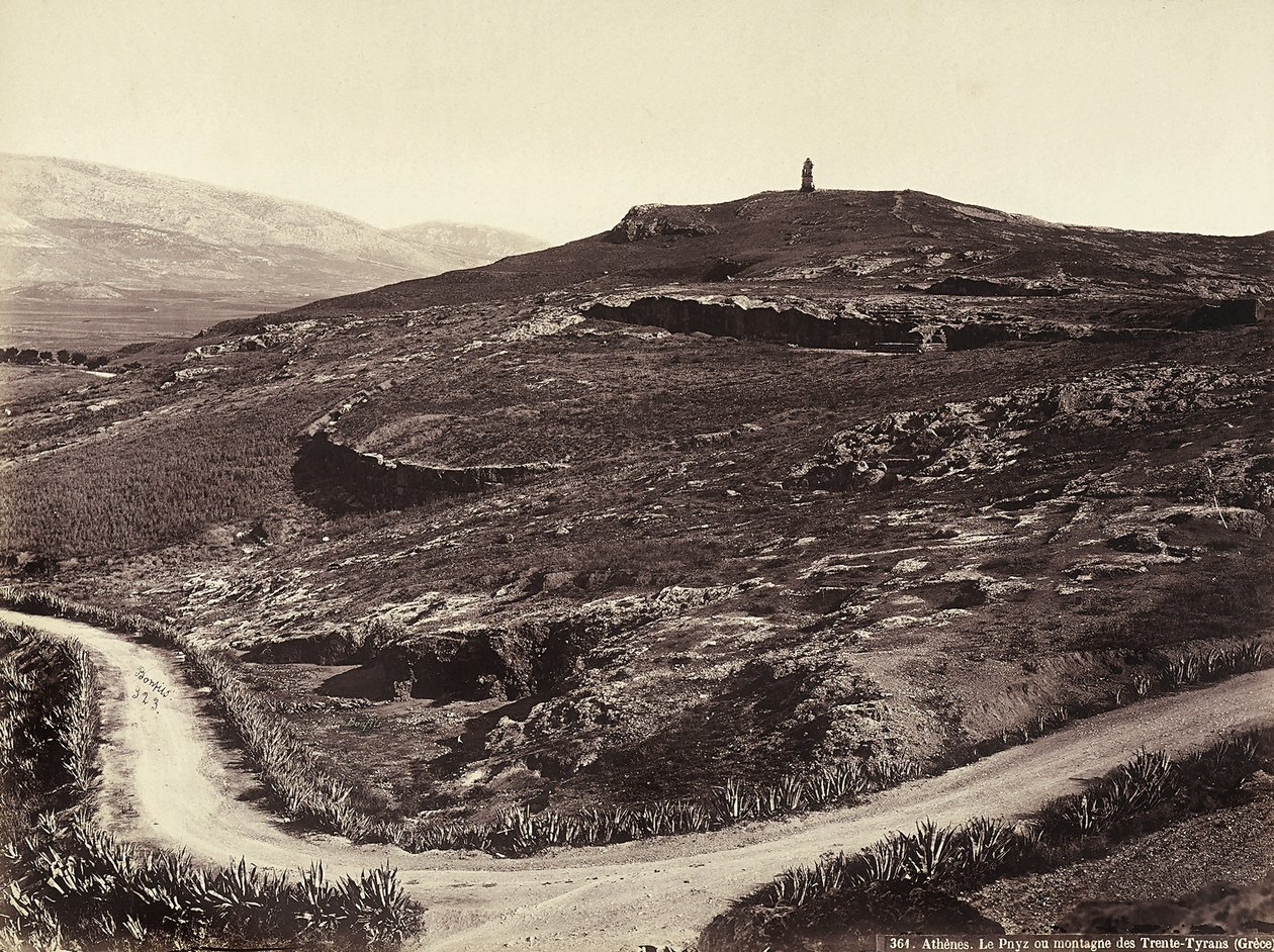 Pnyz-fjellet eller fjellet til de tretti tyrannene, Athen av Félix Bonfils