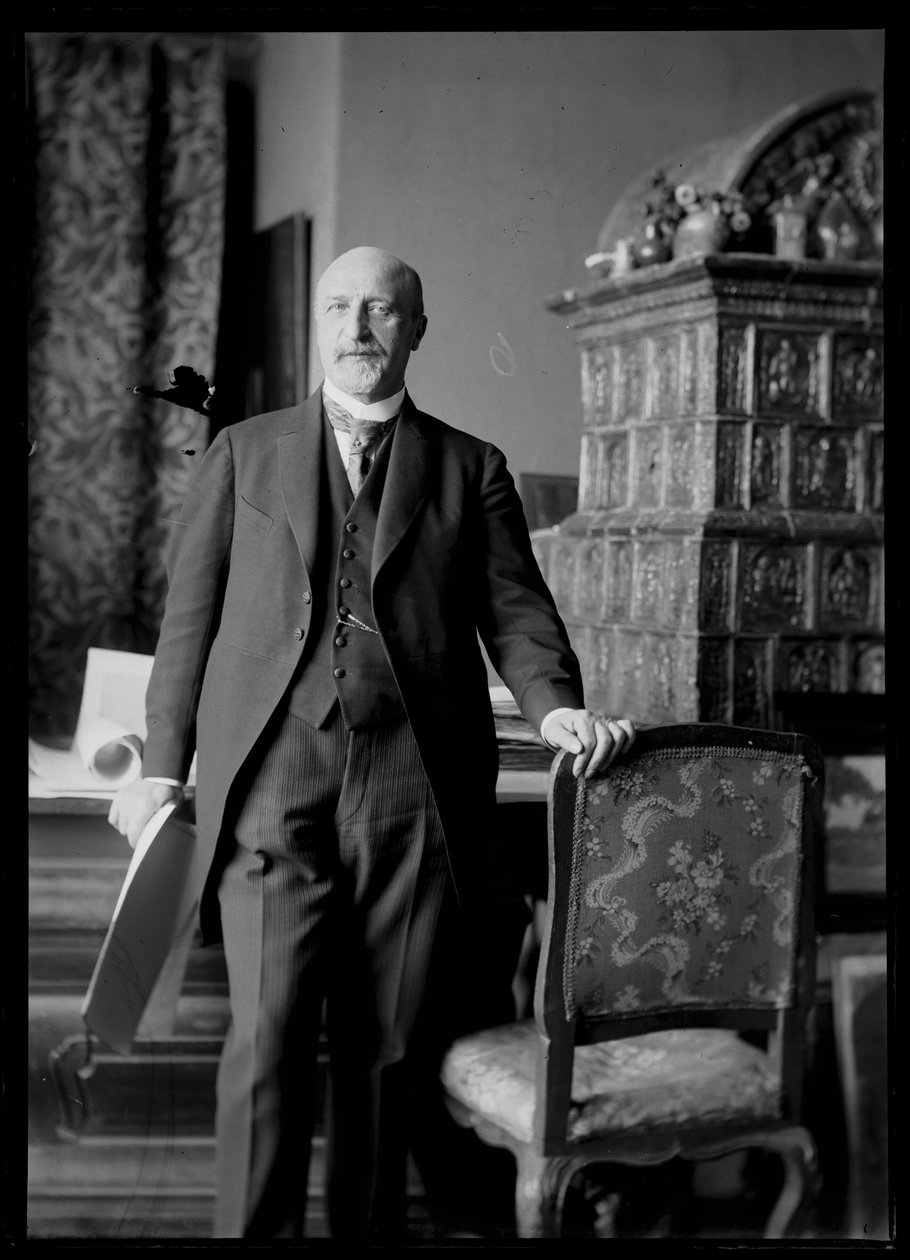  av Ferdinand Schmutzer