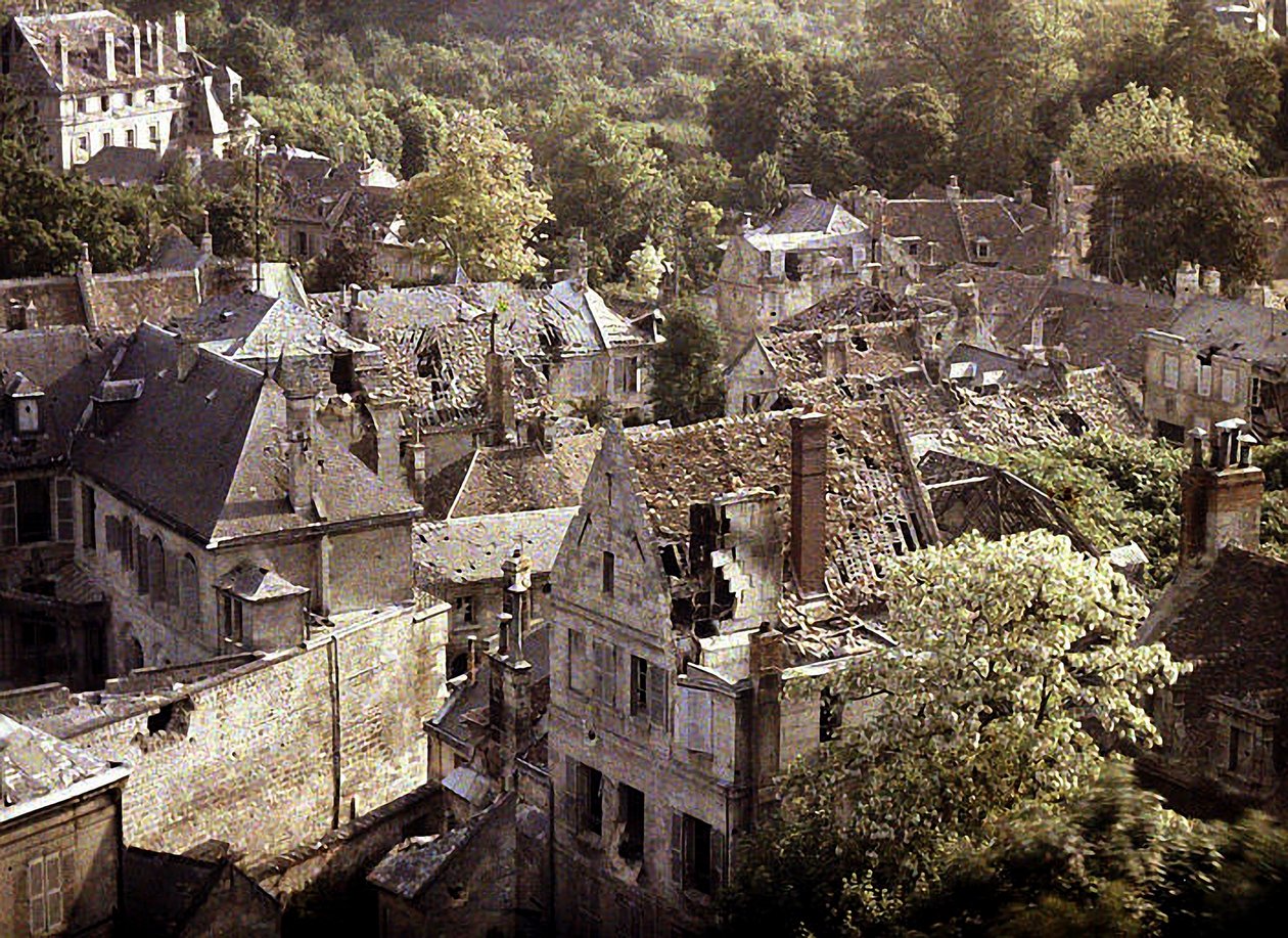 Utsikt over Soissons, Aisne, Frankrike, 1917 (autokrom) av Fernand Cuville
