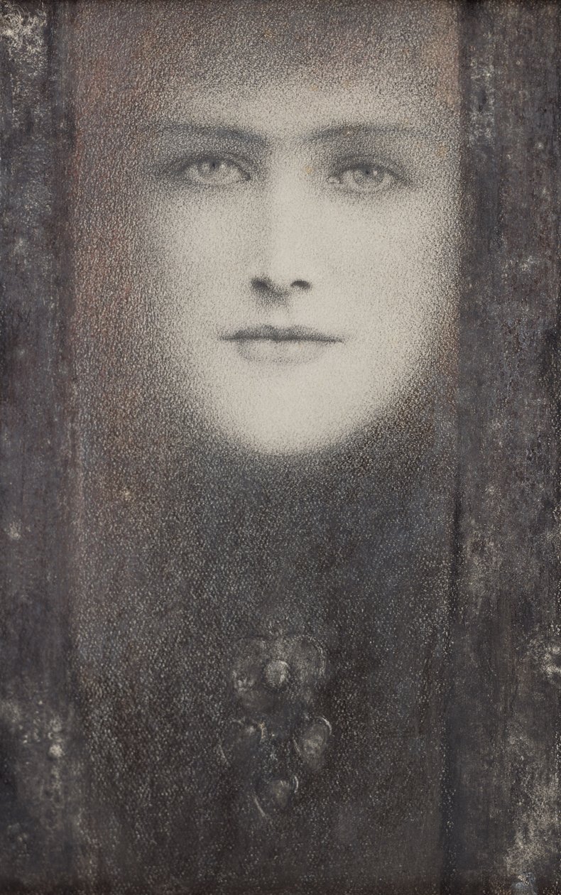 The Mask, with a Black Curtain, ca. 1909 (fargede kritt forhøyet med hvitt på papir) av Fernand Khnopff