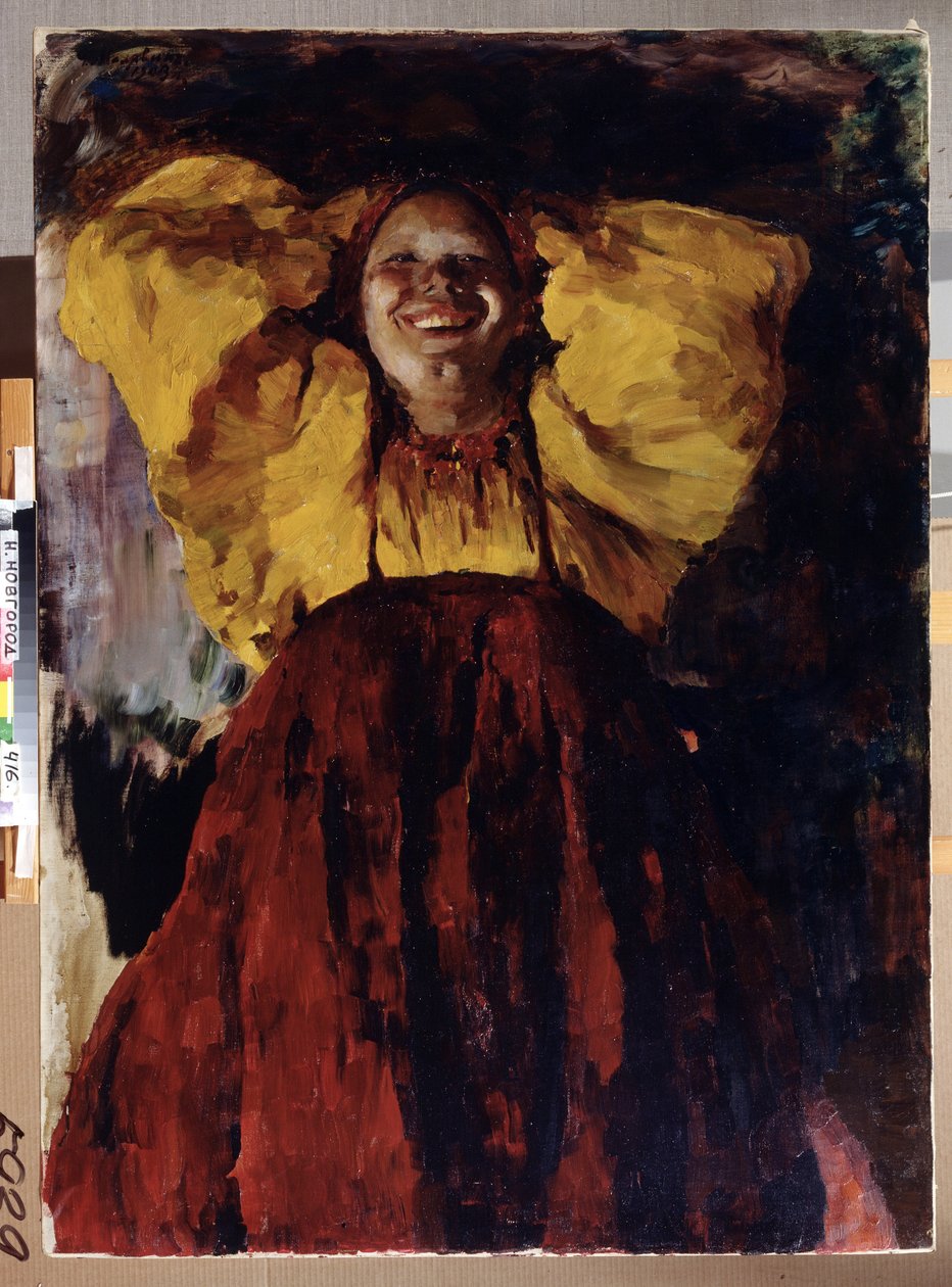 Kvinne i gult. Portrett av en glad kvinne, iført en tradisjonell kjole, holder hendene bak hodet. Maleri av Filipp Andreevich Maliavin (Maliavine) (eller Andreyevich Malyavin) (1869-1940), olje på lerret av Filipp Andreevich Maliavin