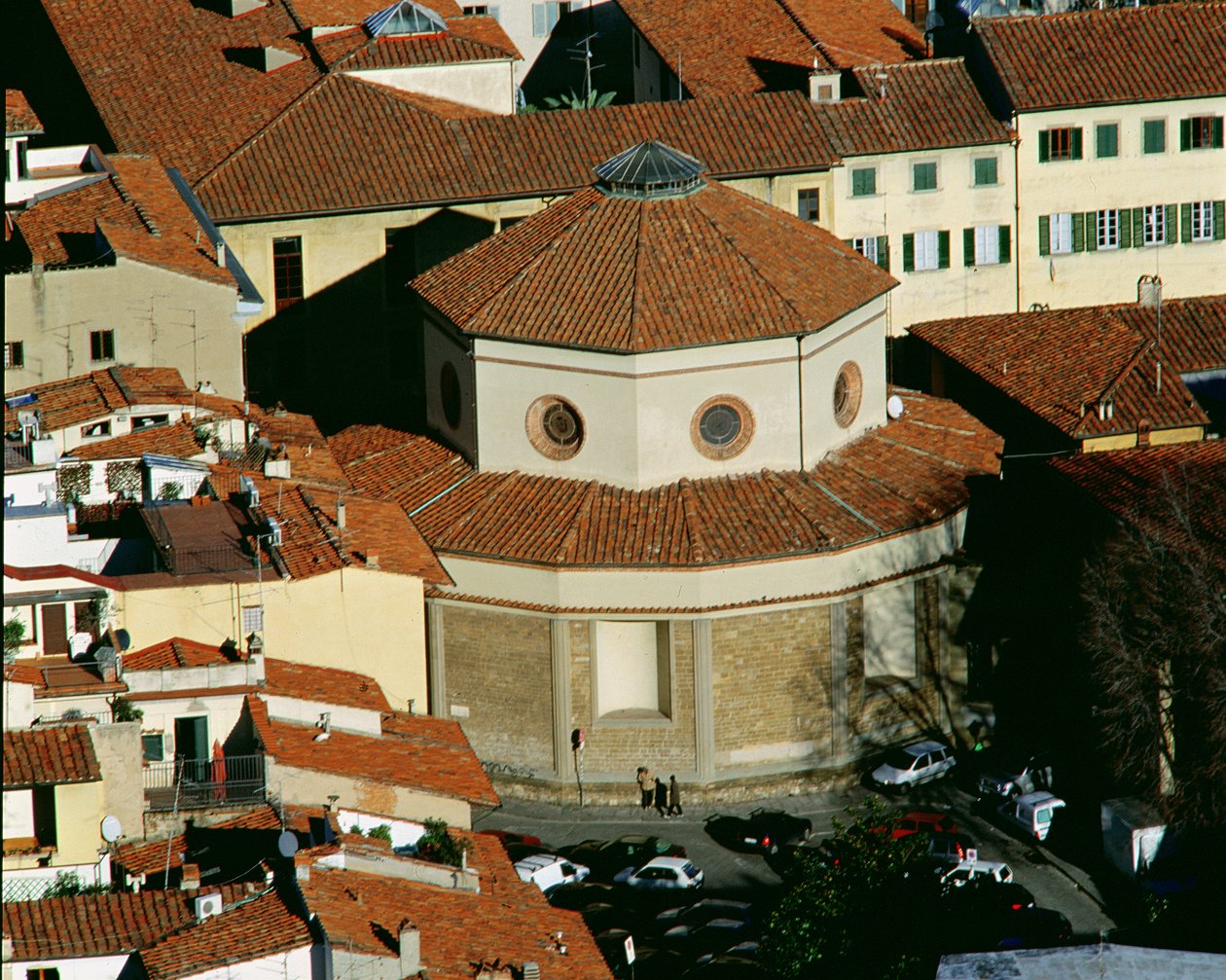 Rotunda av Santa Maria degli Angeli, startet 1434 av Filippo Brunelleschi