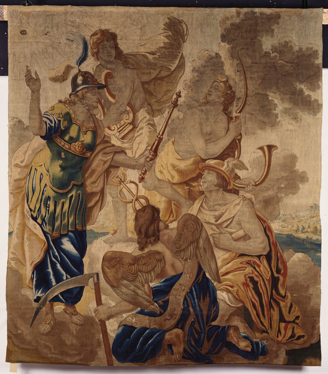 Et Brussel-teppe vevd i ull og silke, som viser forskjellige guddommer, inkludert Minerva, Apollo, Diana, Mercury og Cornus blant skyer av Flemish School