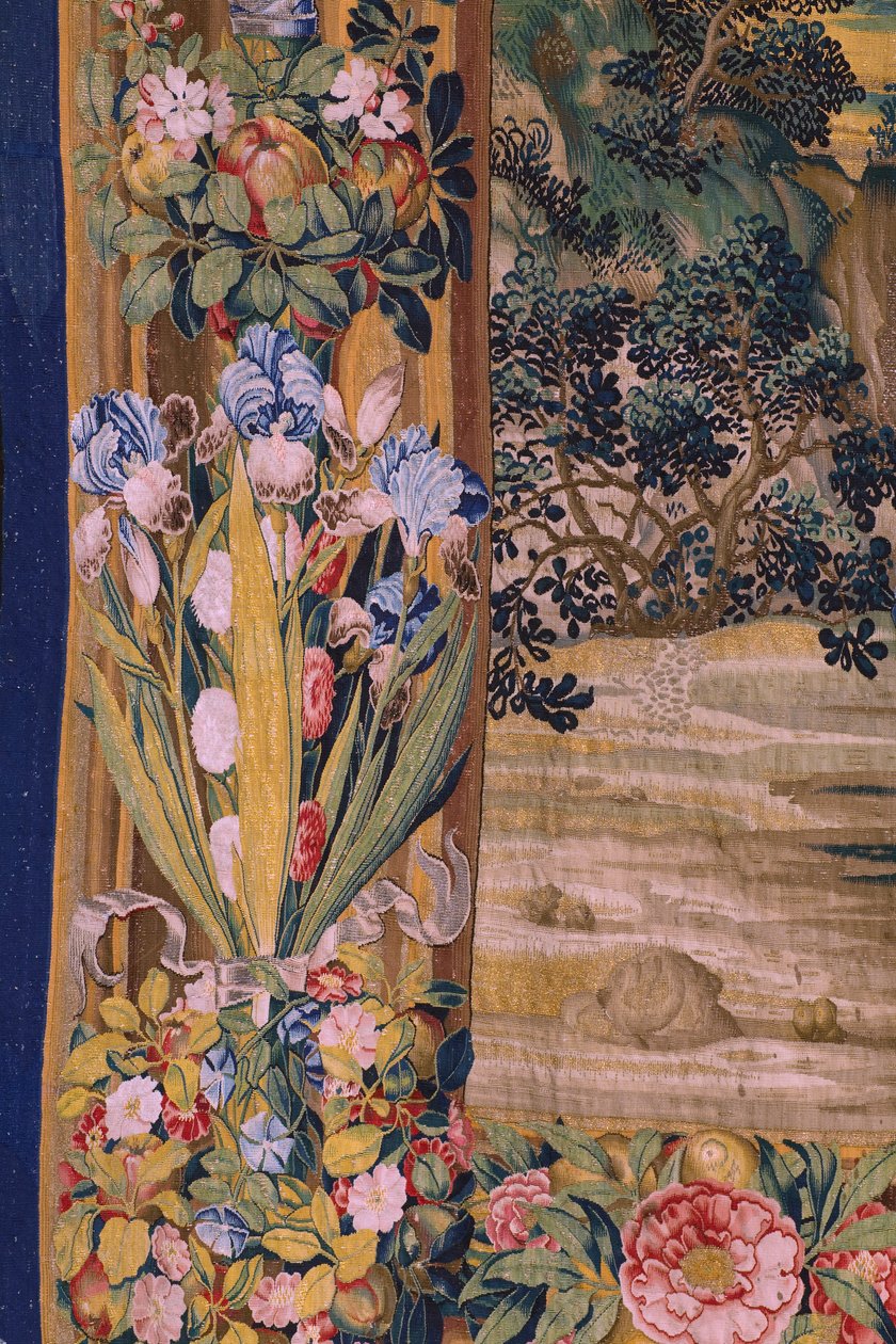 flamsk billedvev. Serien The Apocalypse: Saint Michael beseirer dragen. Atelier Willem Dermoyen, Brussel. Ca 1553-1555. Detalj. av Flemish School