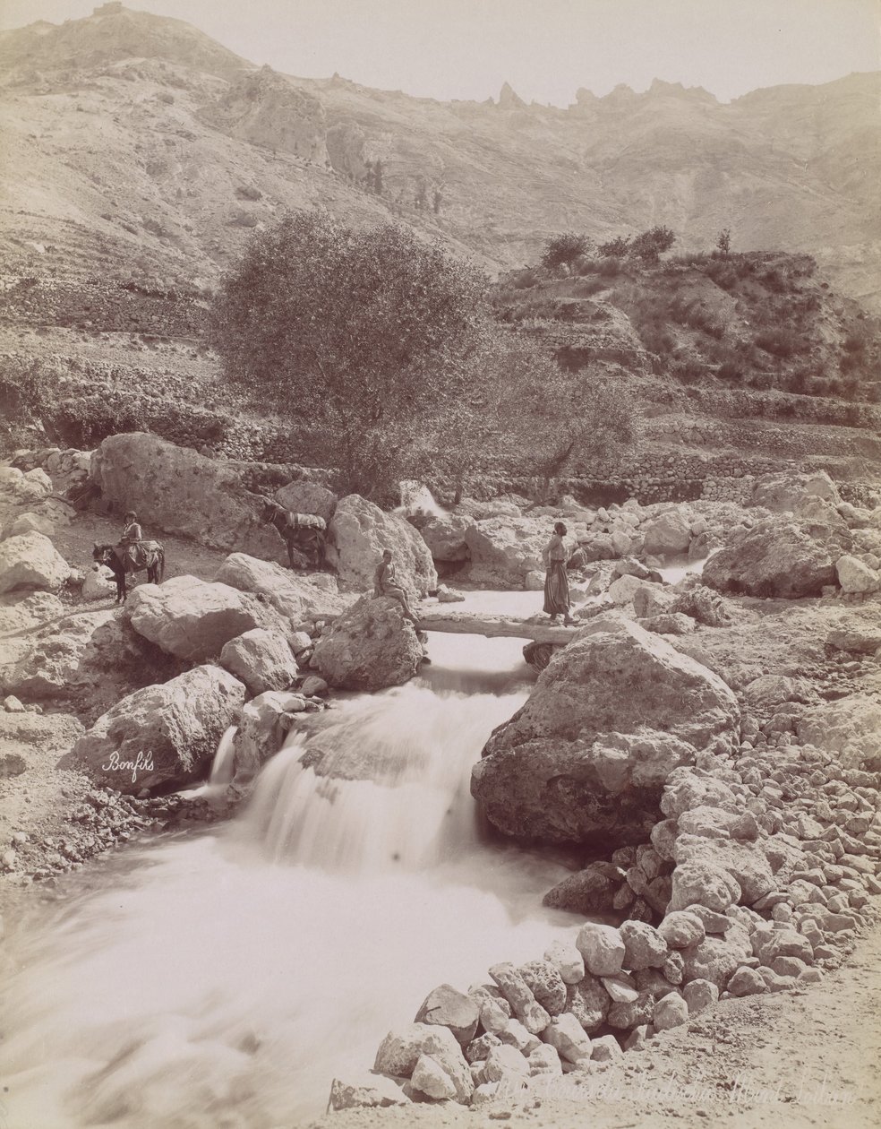 Cours du Kadisha, Monte Lisboa, 1860-80-tallet, trykt ca. 1870. av Félix Bonfils