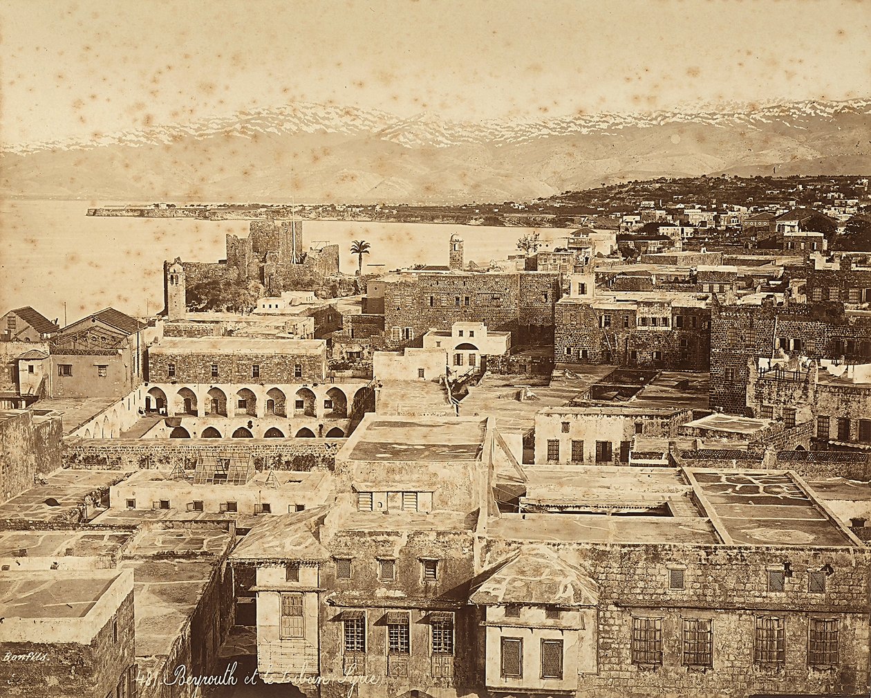 Panoramautsikt over Beirut, Libanon av Félix Bonfils