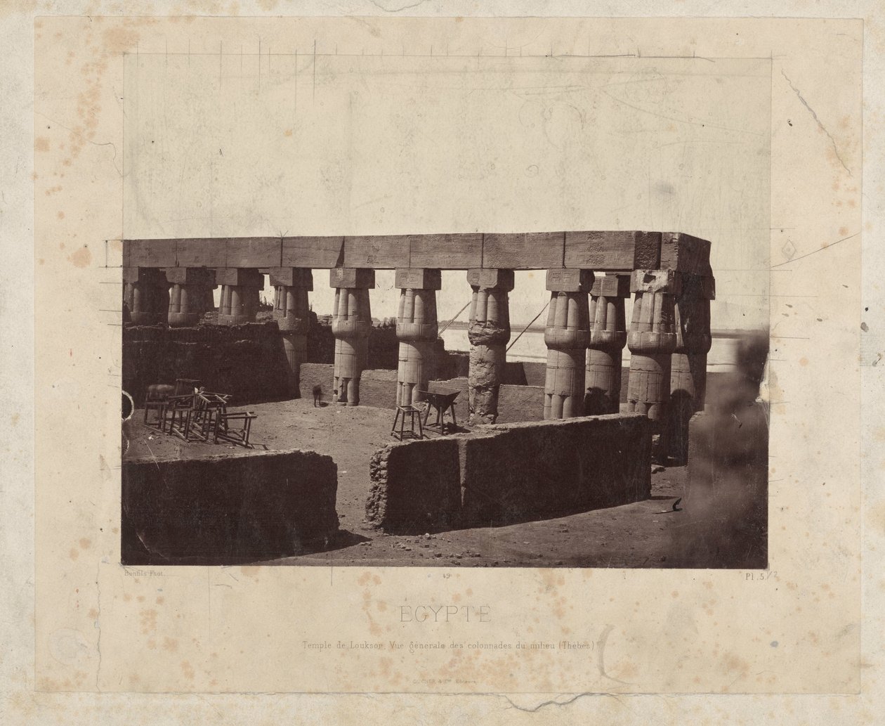 Restanten van de Luxortempel Luxor-tempelet, generelt syn på de midtre søylegangene (Theben) (tittel på objekt) Egypt (serietittel på objekt) av Félix Bonfils