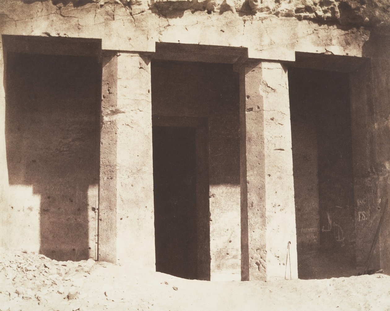 Beni Haçan, Hypogean Architecture, Tomb of Amonei, 1851-52. av Félix Teynard