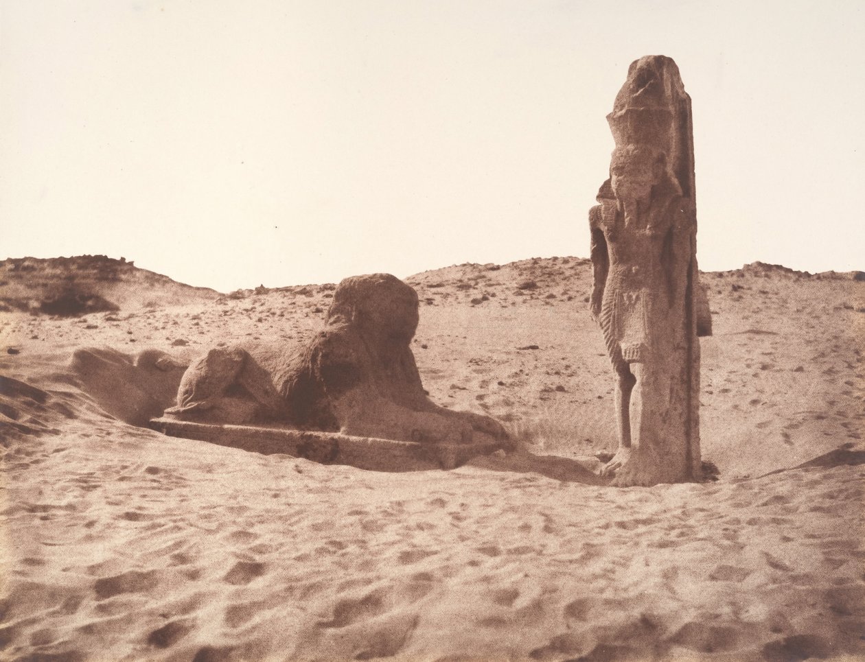 Sébouah, Temple, Colossus og Sphinx på venstre side av Avenue, 1851-52. av Félix Teynard