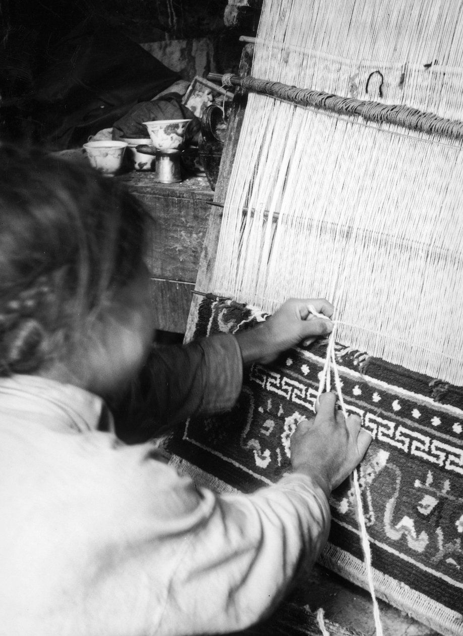 Teppeveveren, Gyantsé, Tibet av Fosco Maraini