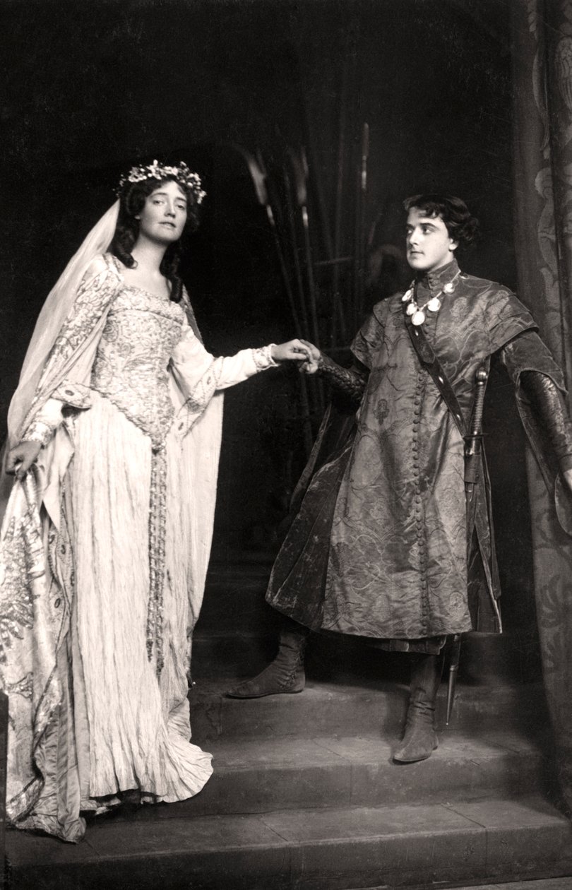 Dorothea Baird 1875-1933 og Harcourt Williams 1880-1957 i Paola og Francesca, 1907. av Foulsham and Banfield