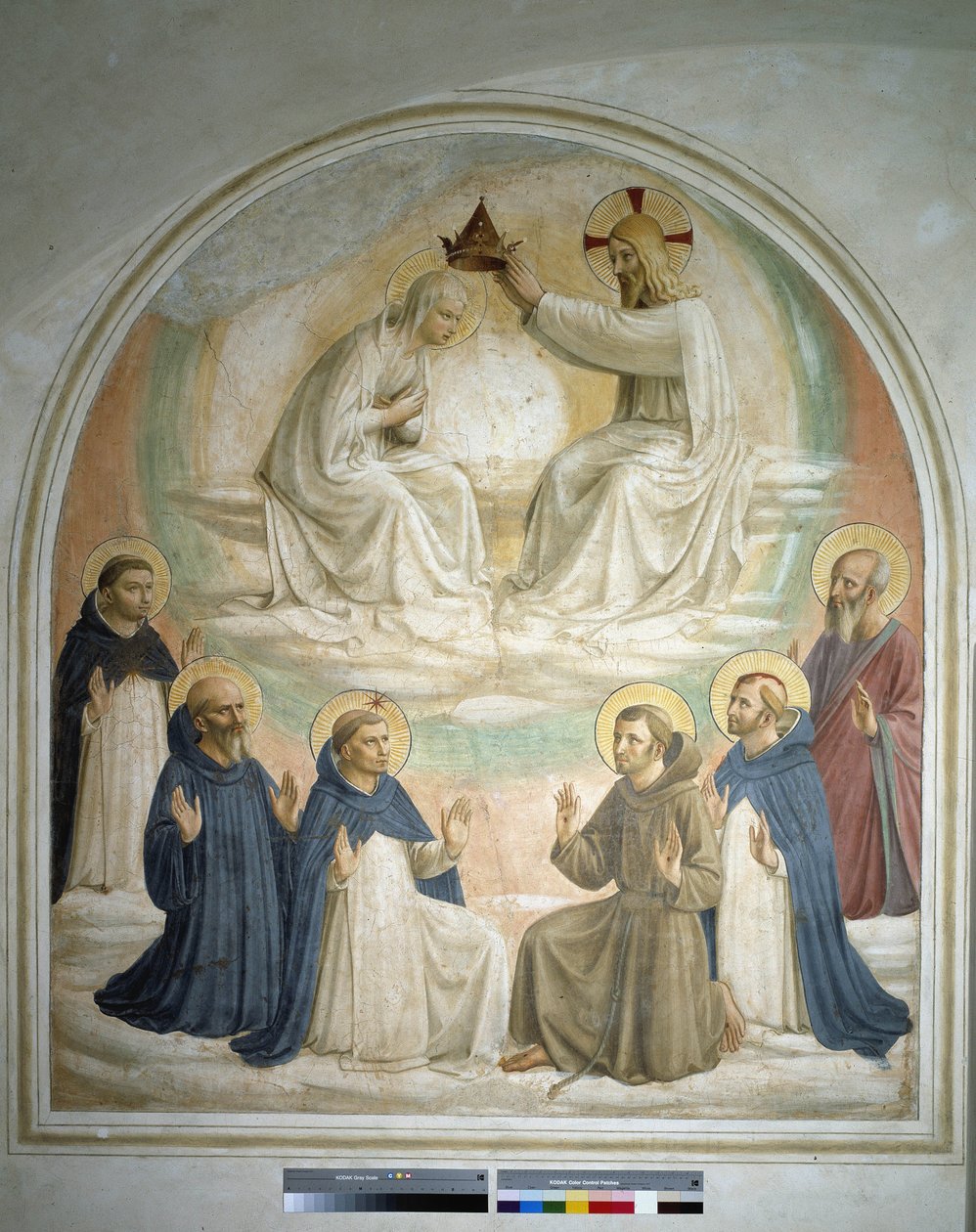 Jomfruens kroning. Fra venstre til dr. : Saint Thomas, Saint Benedict of Nursia, Saint Dominic, Saint Francois, Saint Pierre martyr og Saint Marc. Fresco av Guido di Pietro av Fra Angelico