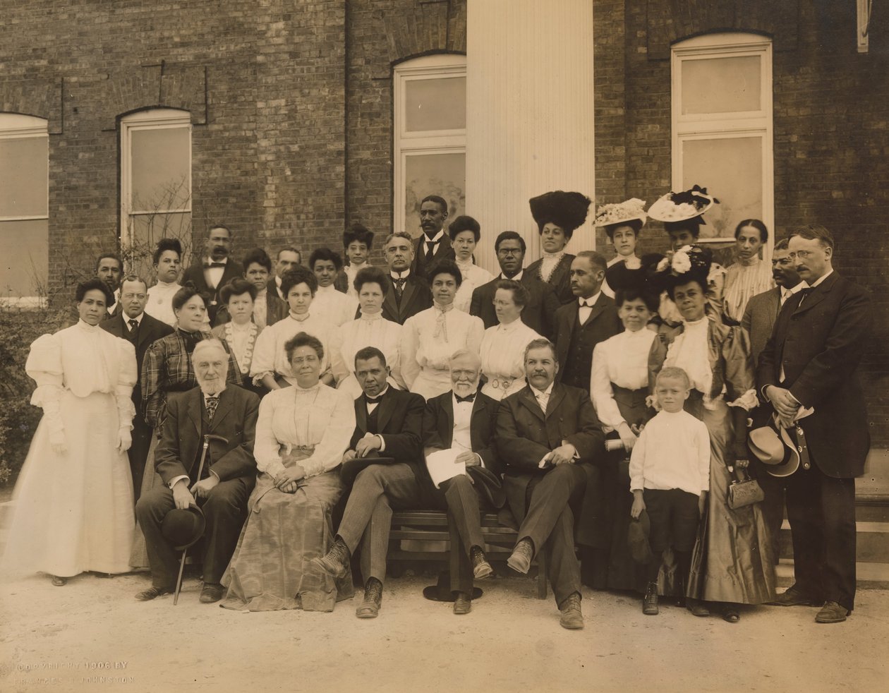 Andrew Carnegie og Booker T. Washington av Frances Benjamin Johnston