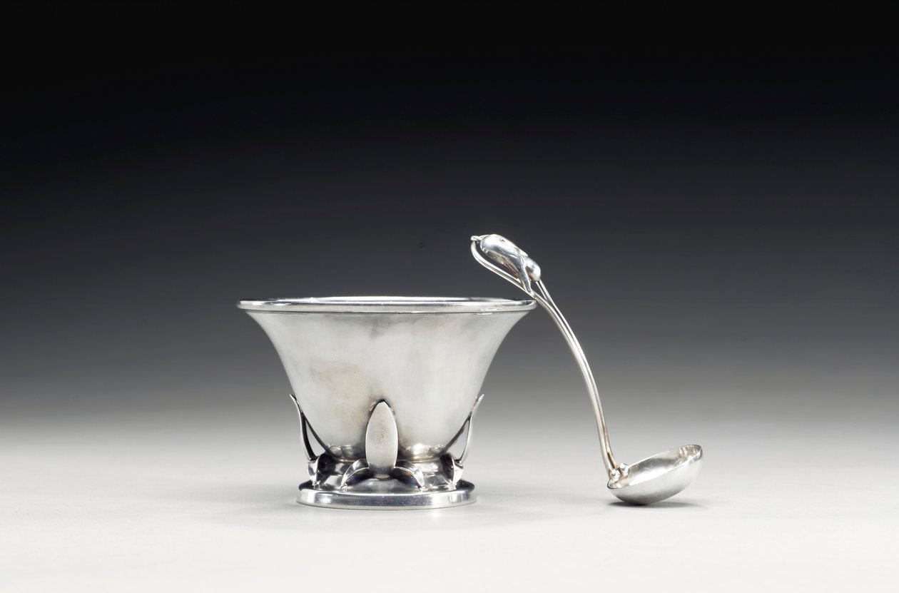 Skål og skje, ca. 1910 (sølv) av Frances MacBeth Glessner