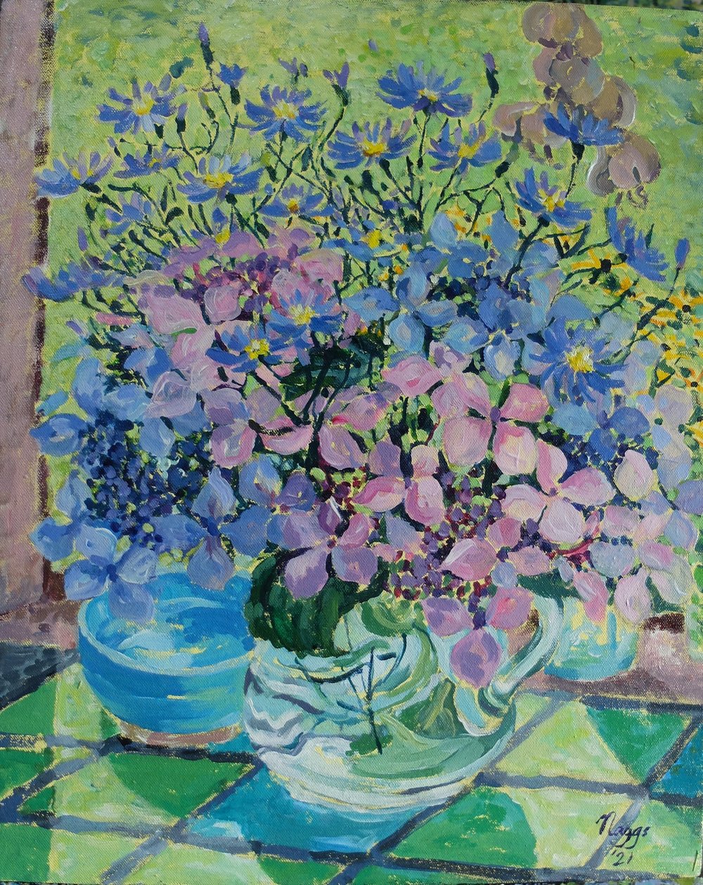 Hortensia og Mikaelsjubileum, 2021 (akryl på lerret) av Frances Naggs