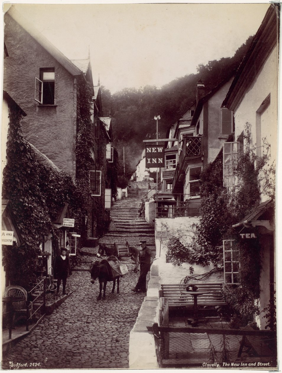 Clovelly, New Inn og gaten av Francis Bedford