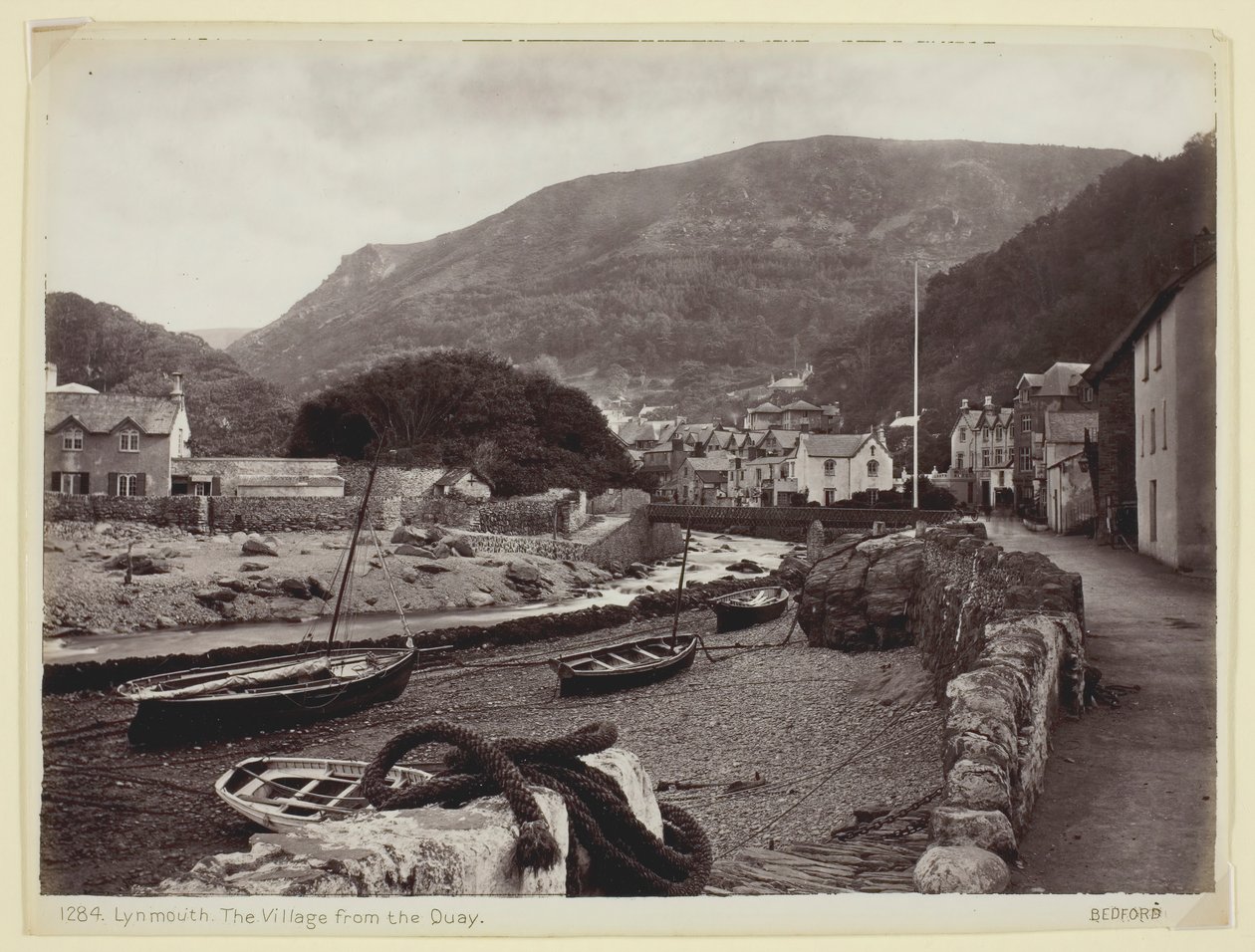 Lynmouth, landsbyen fra kaien, 186094. av Francis Bedford