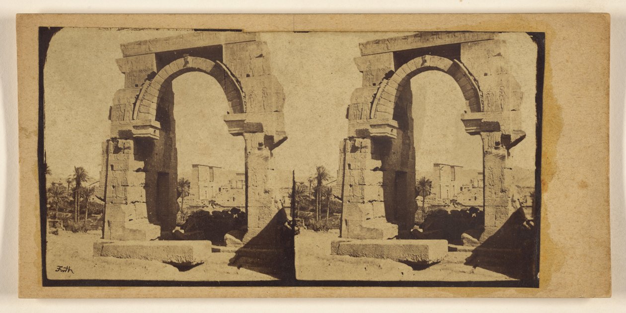[Römischer Bogen auf der Insel Biggs.] av Francis Frith