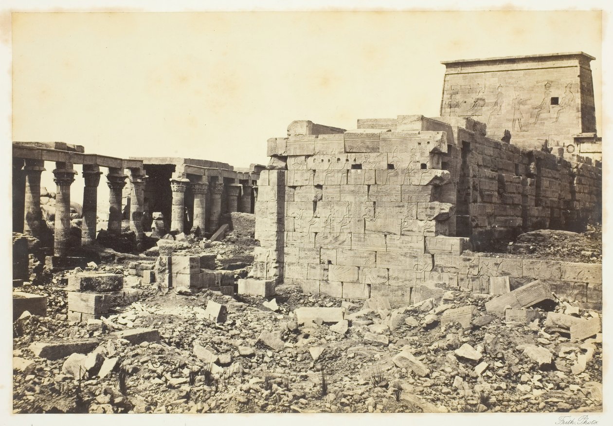 View on the Island of Philae, 1857, trykt 1862. av Francis Frith